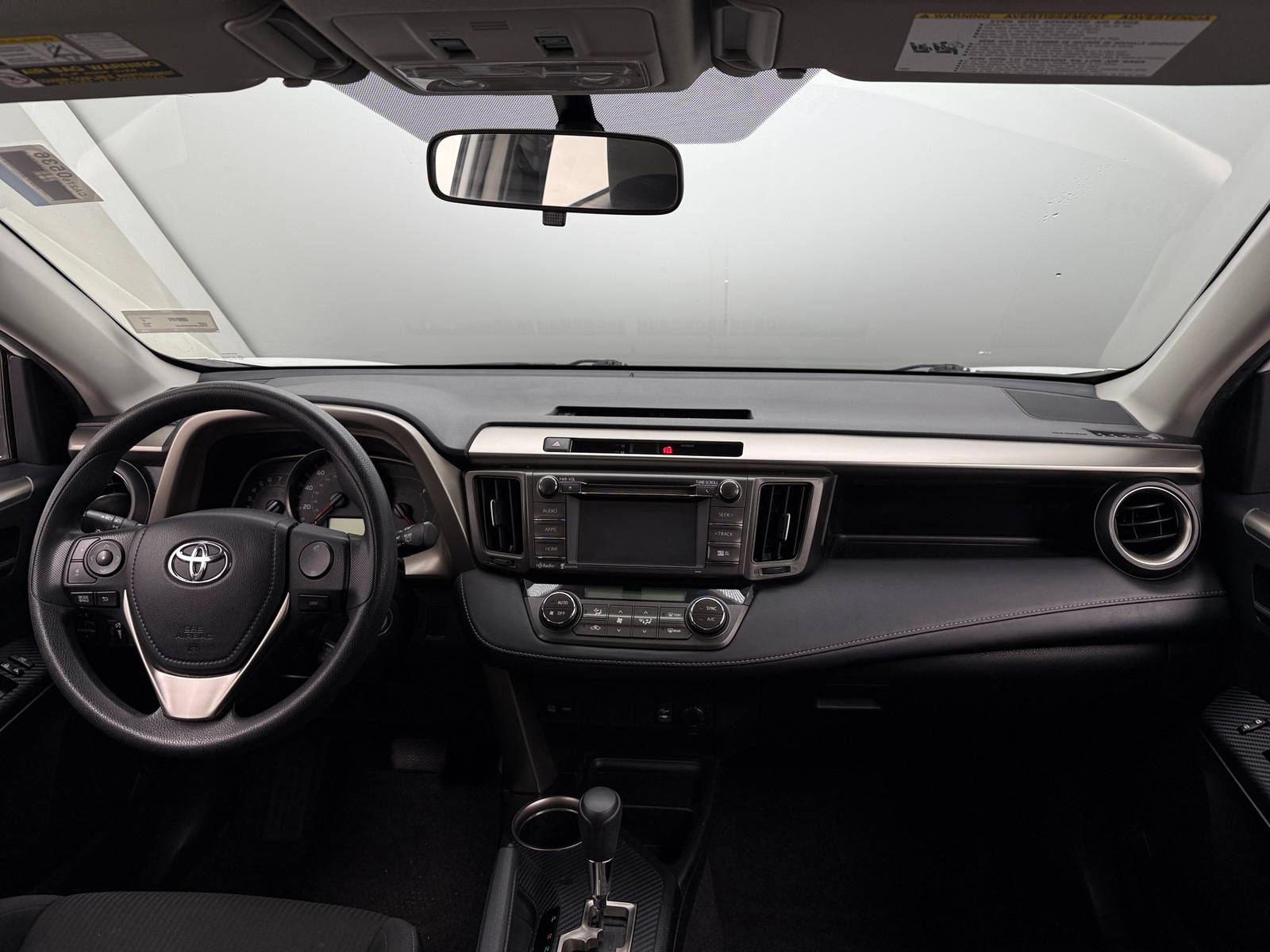 Thumbnail: 2015 Toyota RAV4 - 3
