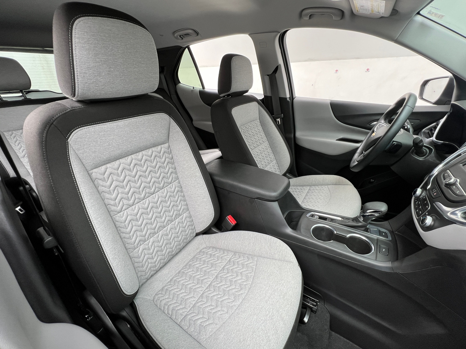 Thumbnail: 2023 Chevrolet Equinox - 2