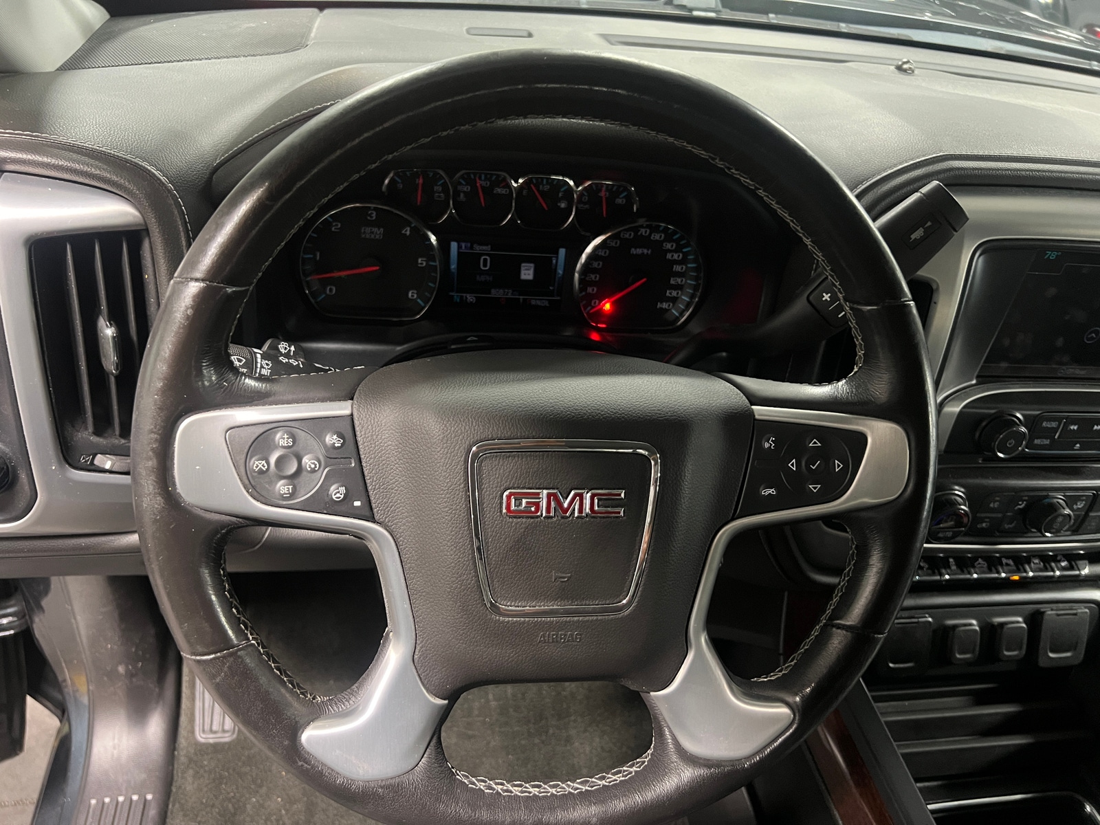 Thumbnail: 2018 GMC Sierra 1500 - 4