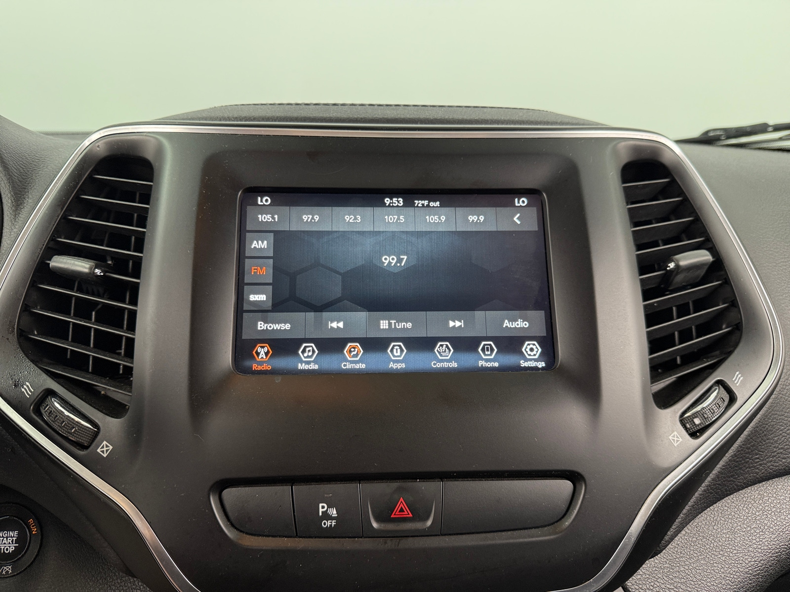 Thumbnail: 2019 Jeep Cherokee - 4