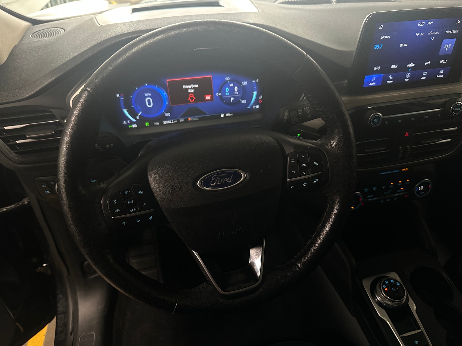 Thumbnail: 2020 Ford Escape - 4