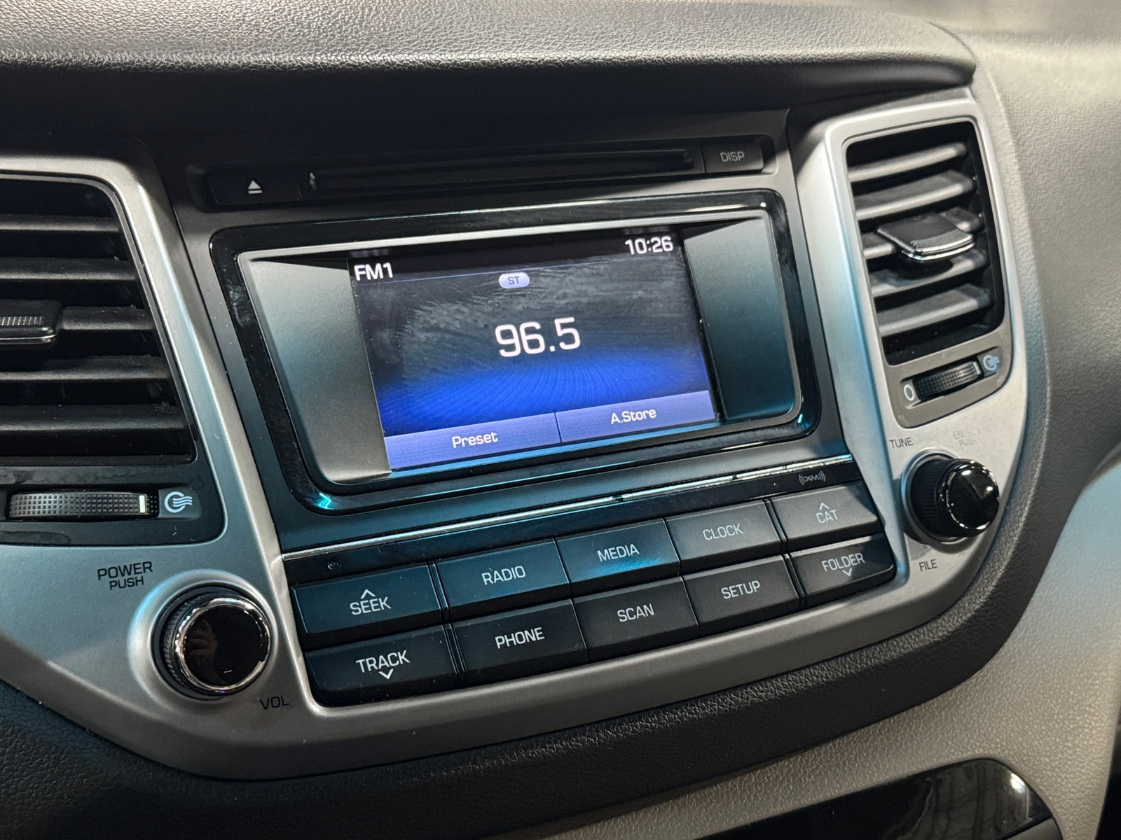 Thumbnail: 2017 Hyundai Tucson - 4