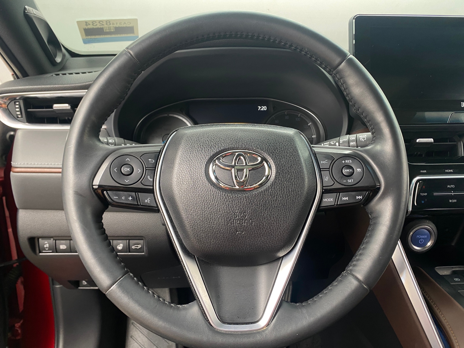 Thumbnail: 2022 Toyota Venza - 4