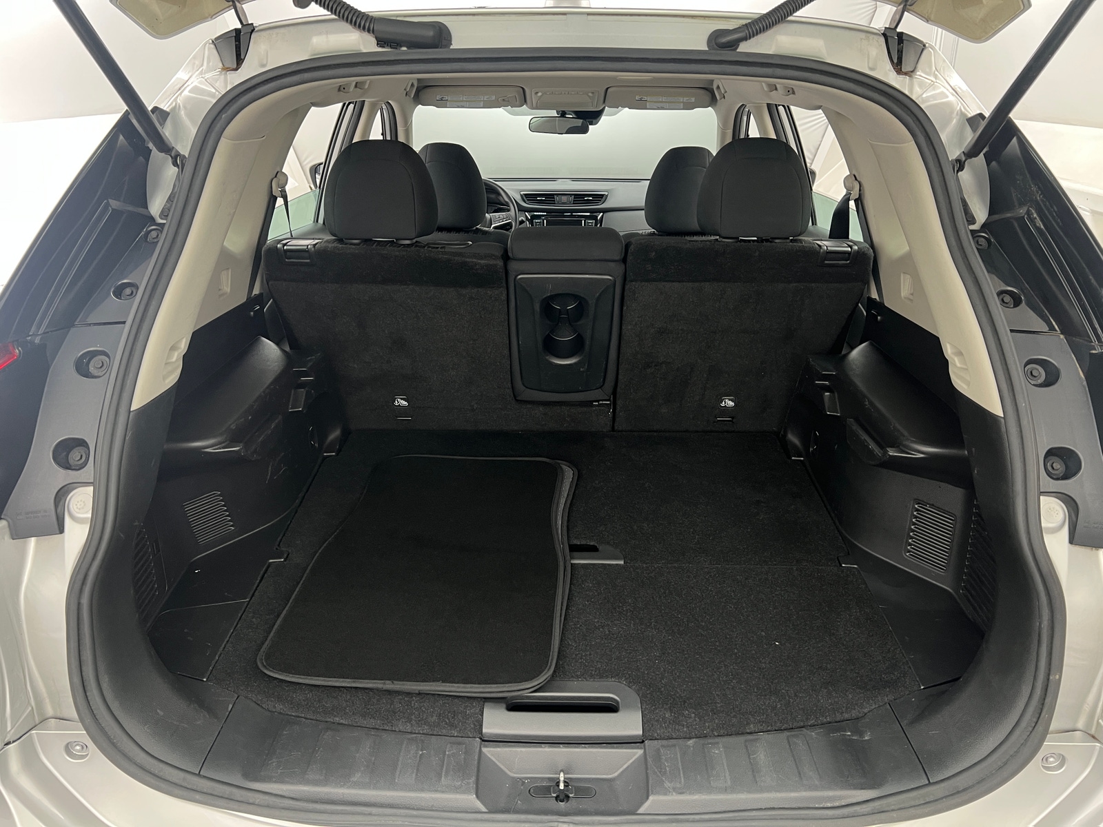 Thumbnail: 2019 Nissan Rogue - 7