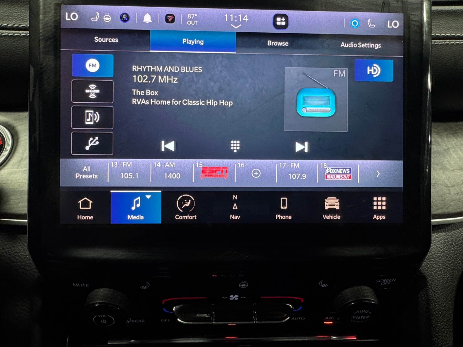 Thumbnail: 2023 Jeep Grand Cherokee - 3