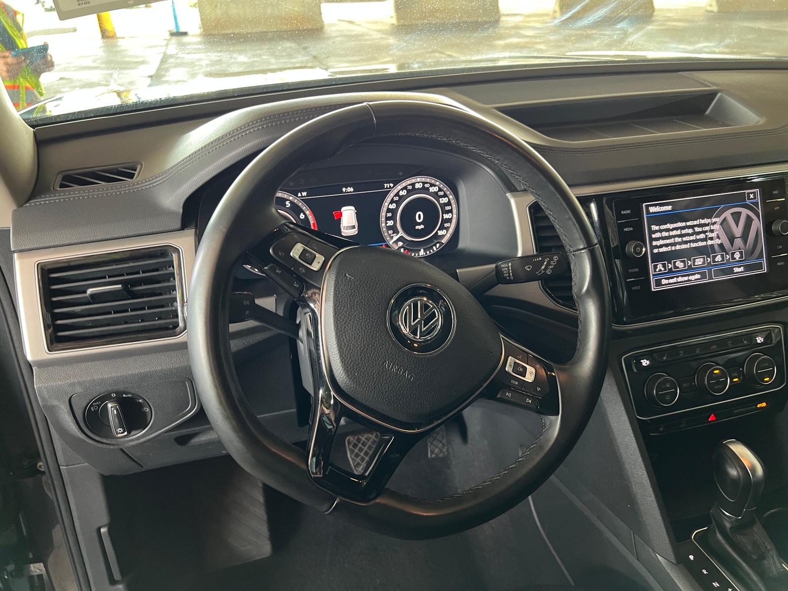 Thumbnail: 2019 Volkswagen Atlas - 4