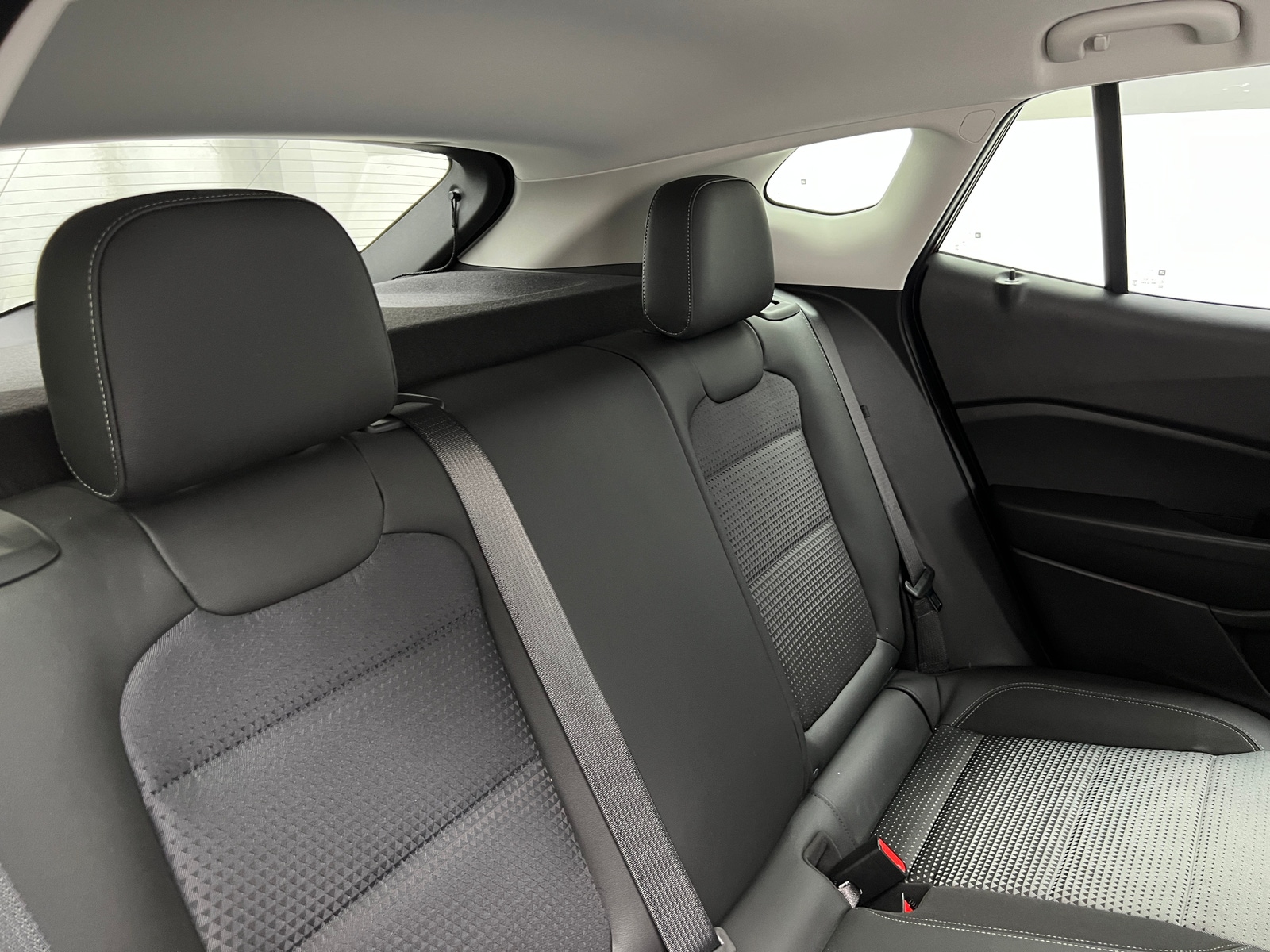 Thumbnail: 2024 Chevrolet Trax - 6