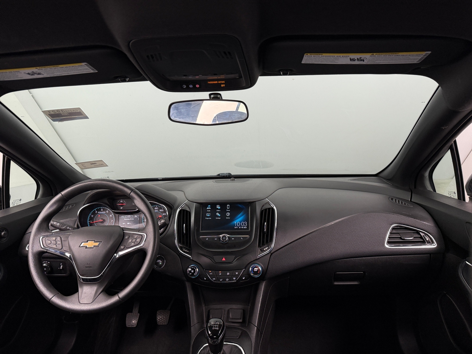 Thumbnail: 2017 Chevrolet Cruze - 3