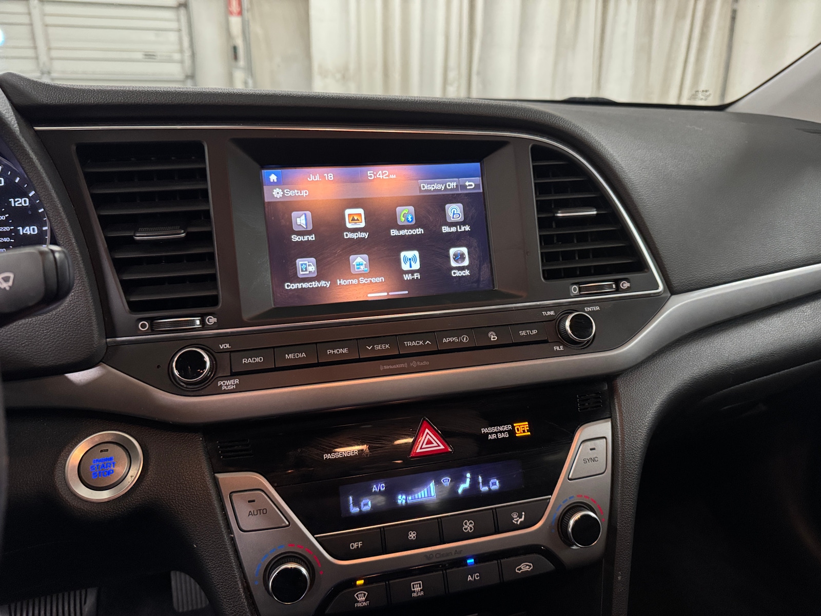 Thumbnail: 2017 Hyundai Elantra - 3