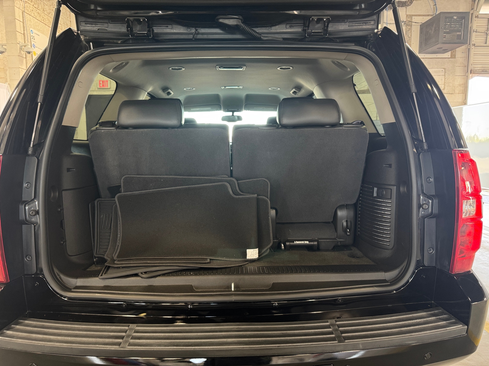 Thumbnail: 2013 Chevrolet Tahoe - 6