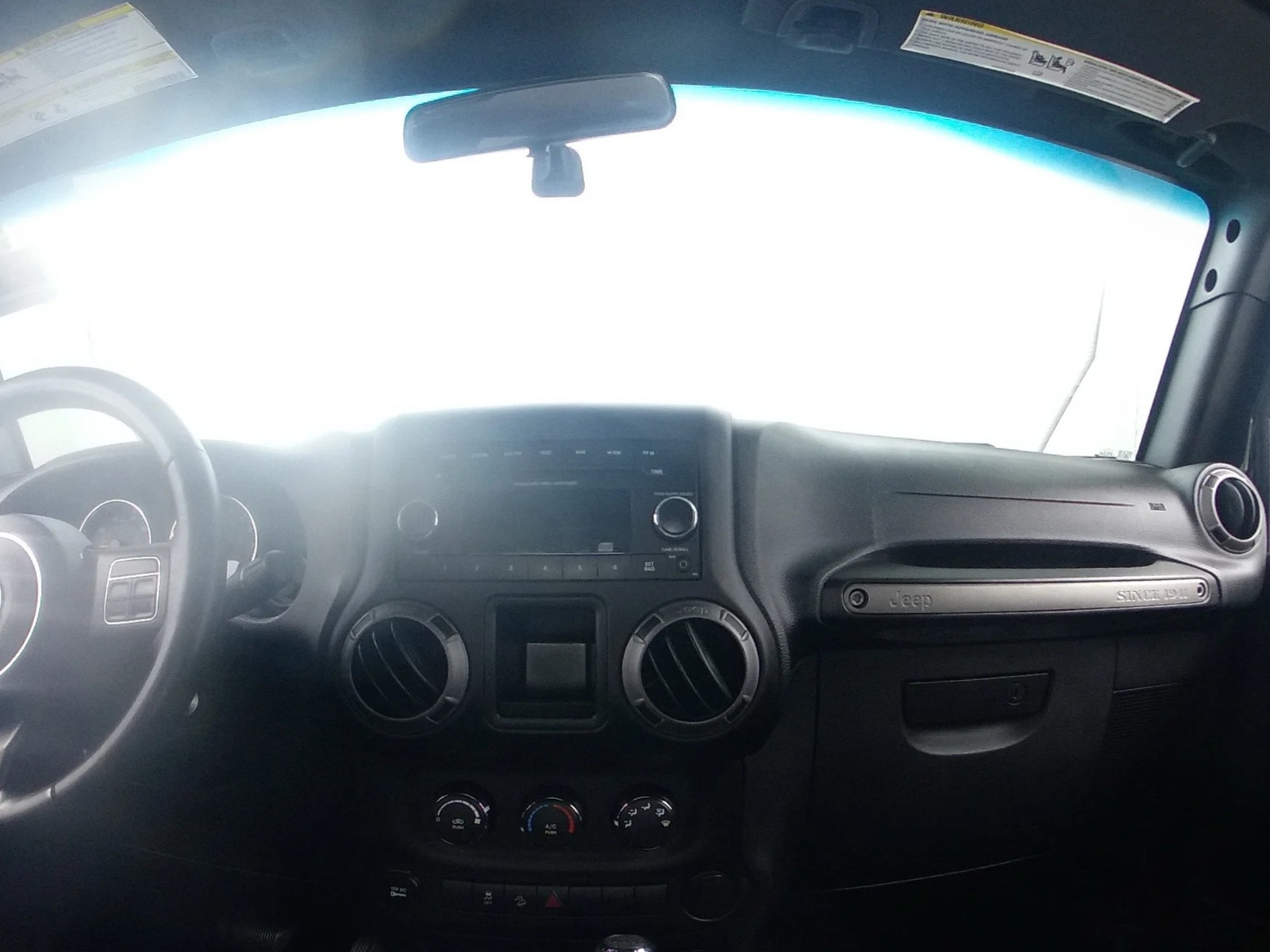 Thumbnail: 2017 Jeep Wrangler - 3
