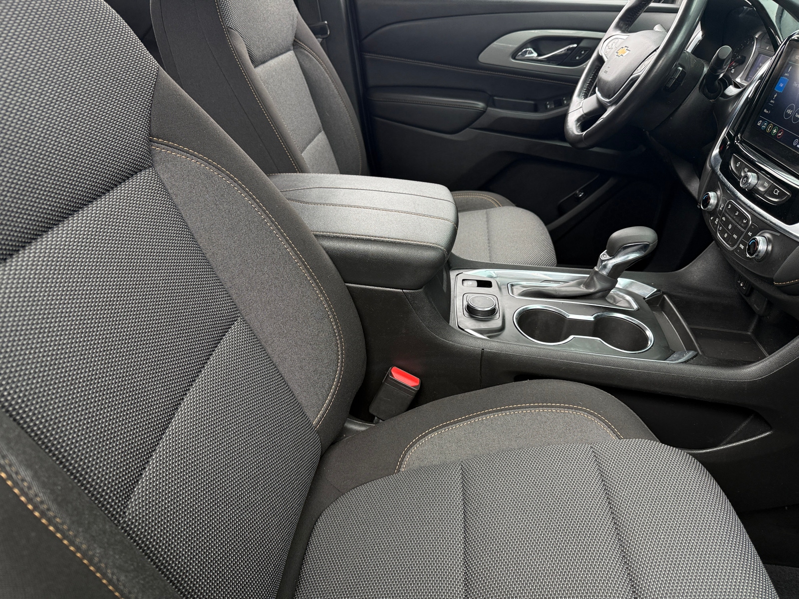 Thumbnail: 2021 Chevrolet Traverse - 2