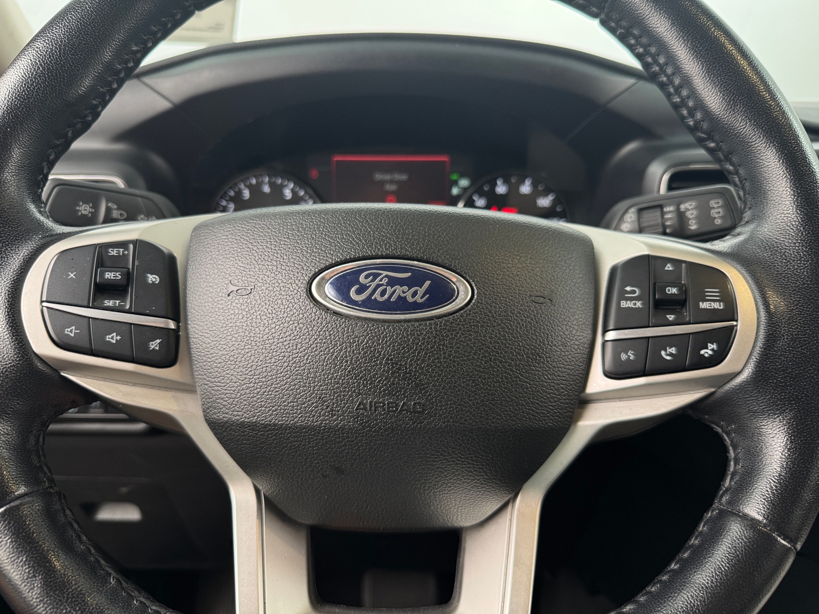 Thumbnail: 2023 Ford Explorer - 5