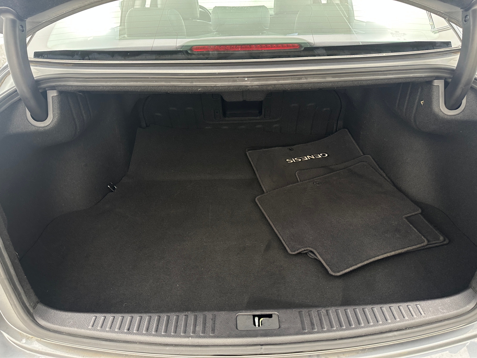 Thumbnail: 2014 Hyundai Genesis - 6