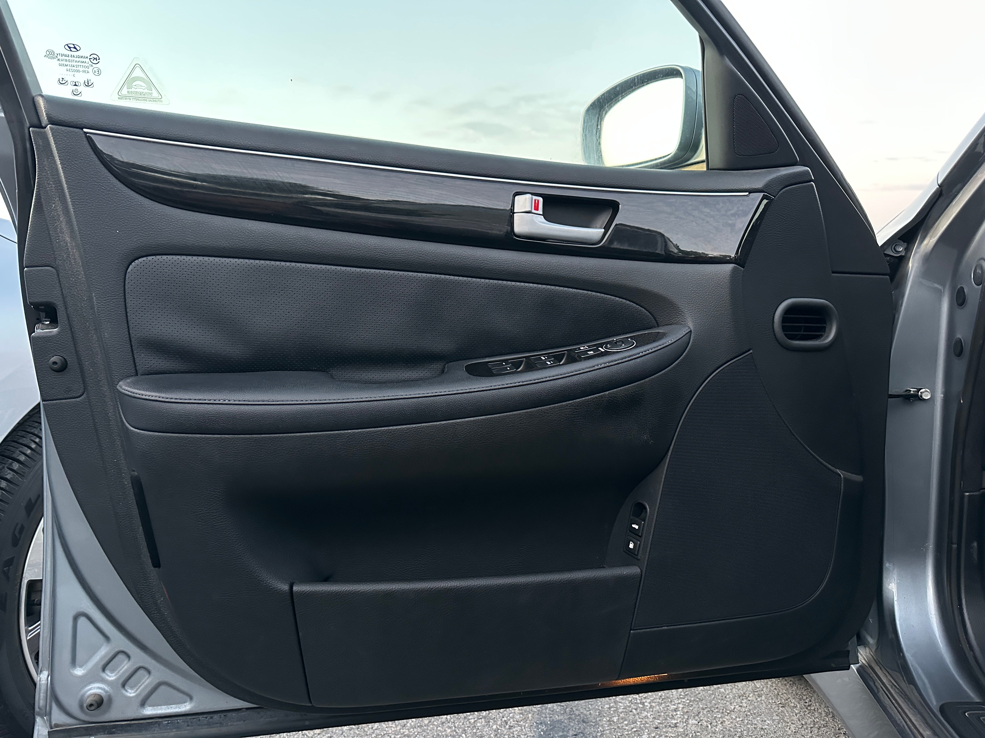 2014 Hyundai Genesis