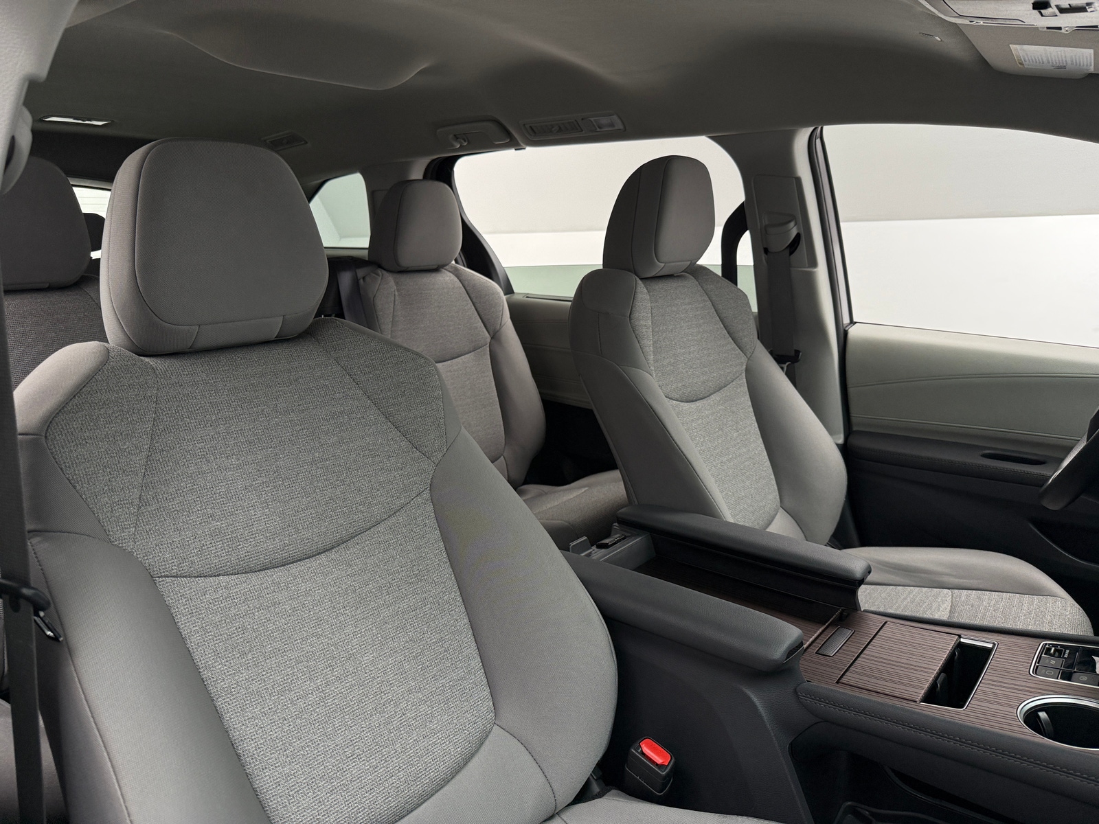 Thumbnail: 2024 Toyota Sienna - 2