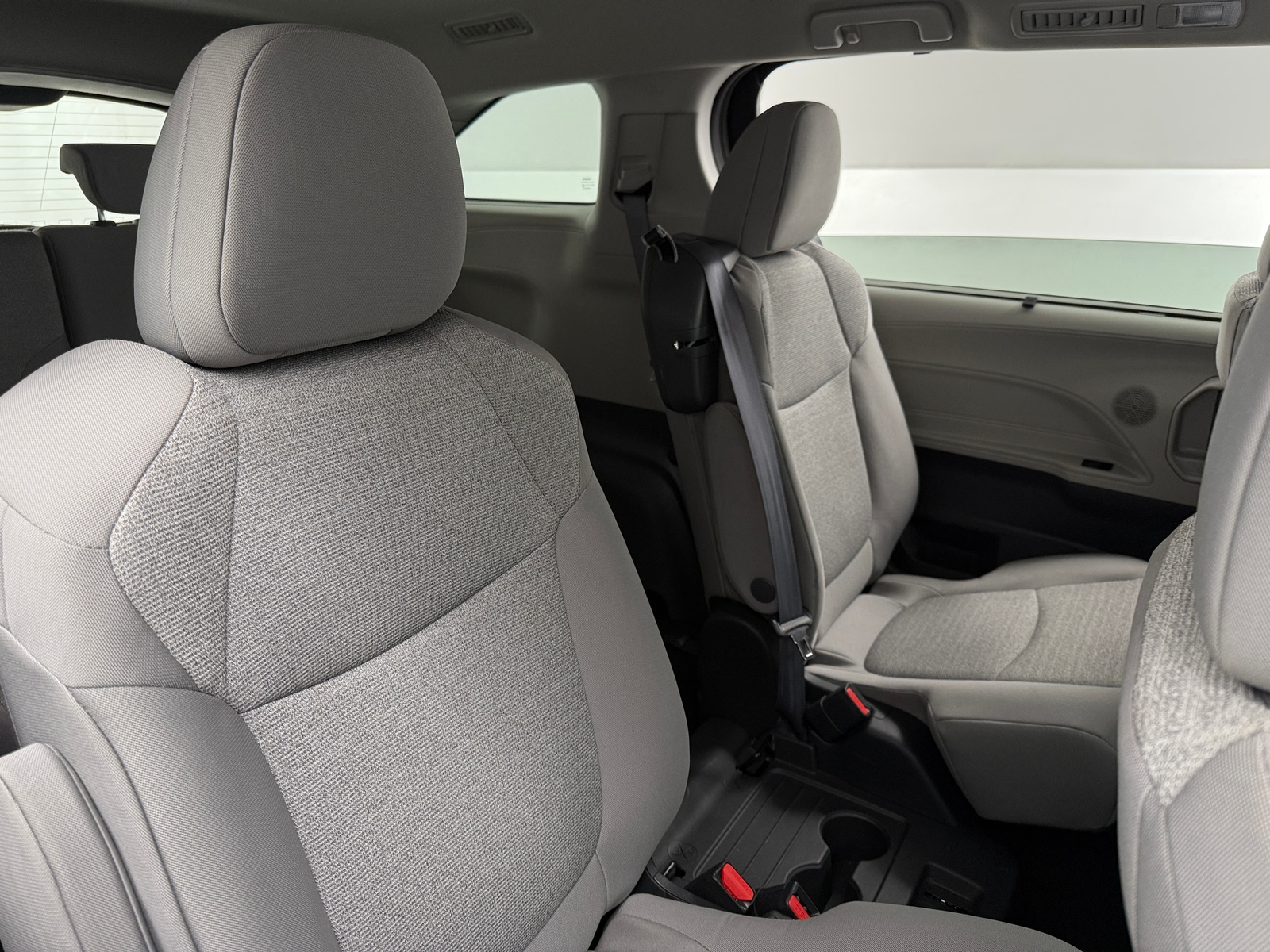 Thumbnail: 2024 Toyota Sienna - 6