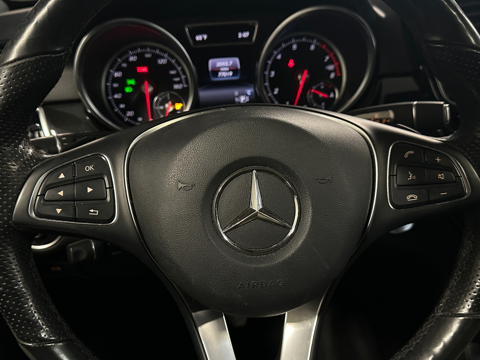 Thumbnail: 2017 Mercedes-Benz GLE - 4