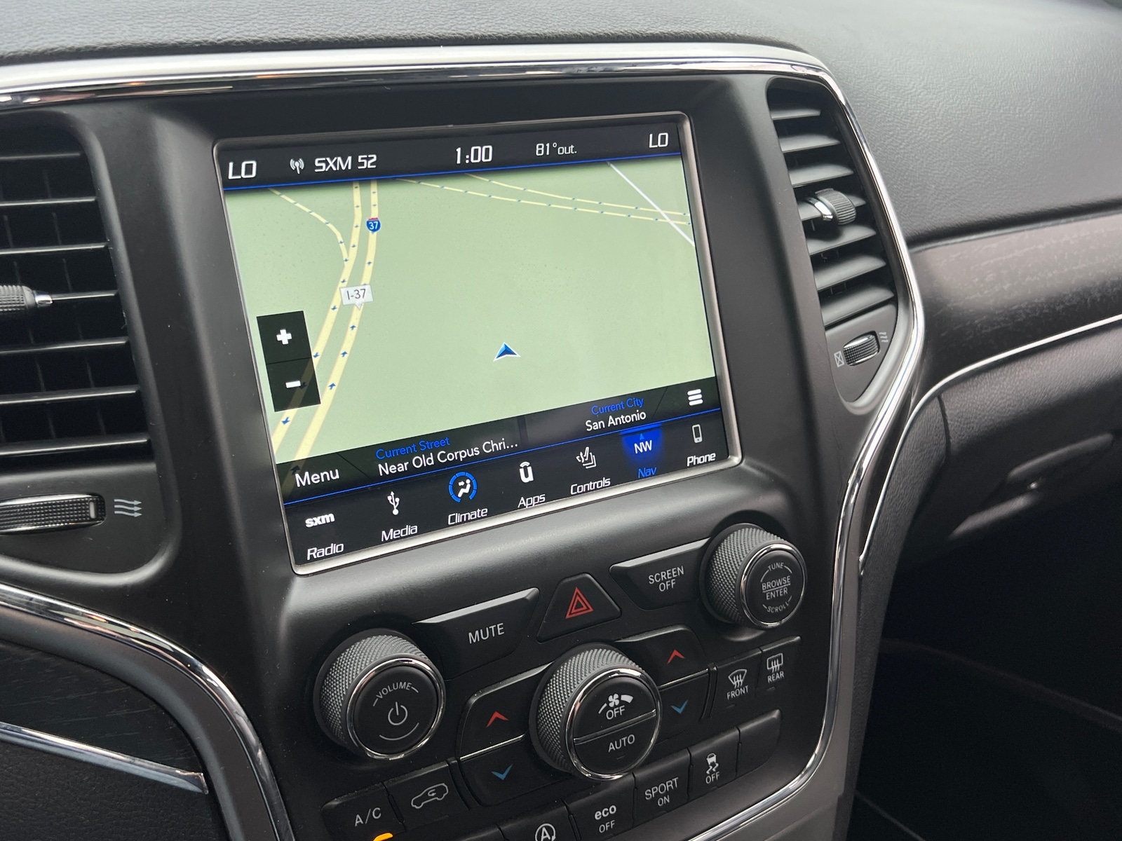 Thumbnail: 2018 Jeep Grand Cherokee - 3
