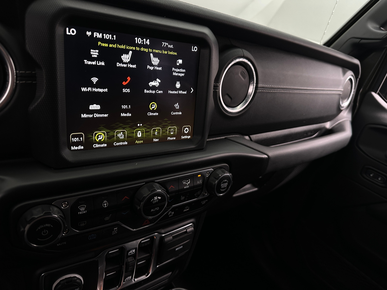 Thumbnail: 2022 Jeep Wrangler - 3