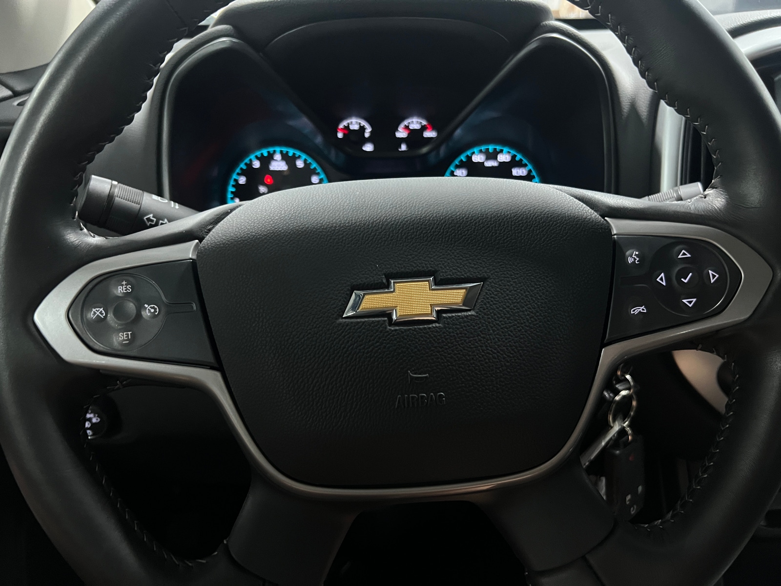 Thumbnail: 2022 Chevrolet Colorado - 5