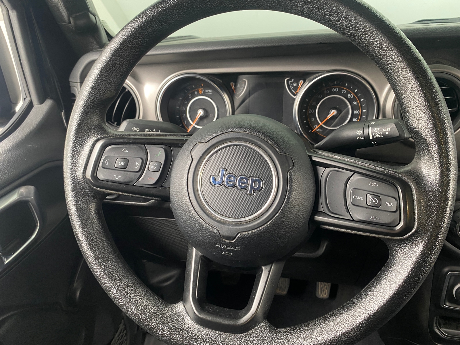 Thumbnail: 2022 Jeep Wrangler - 5