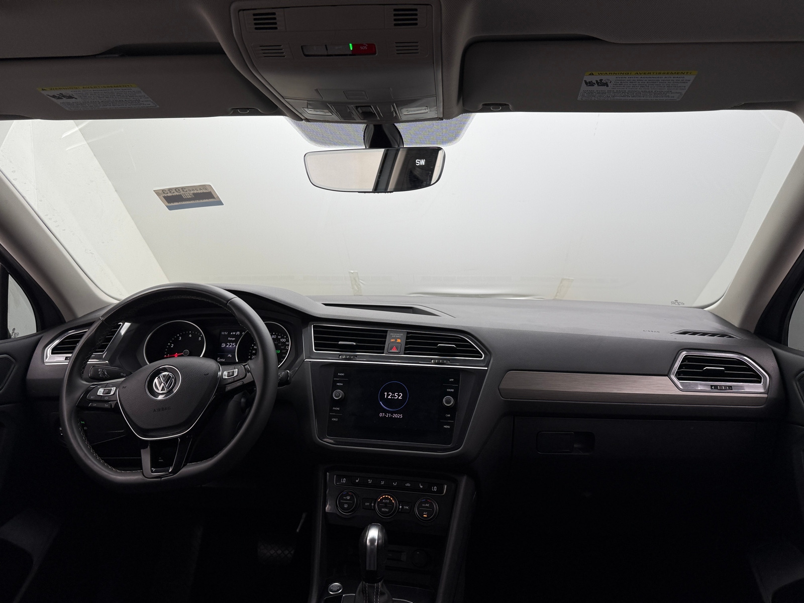 Thumbnail: 2021 Volkswagen Tiguan - 2