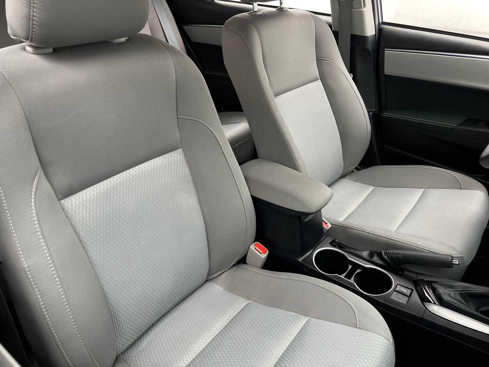 Thumbnail: 2016 Toyota Corolla - 2