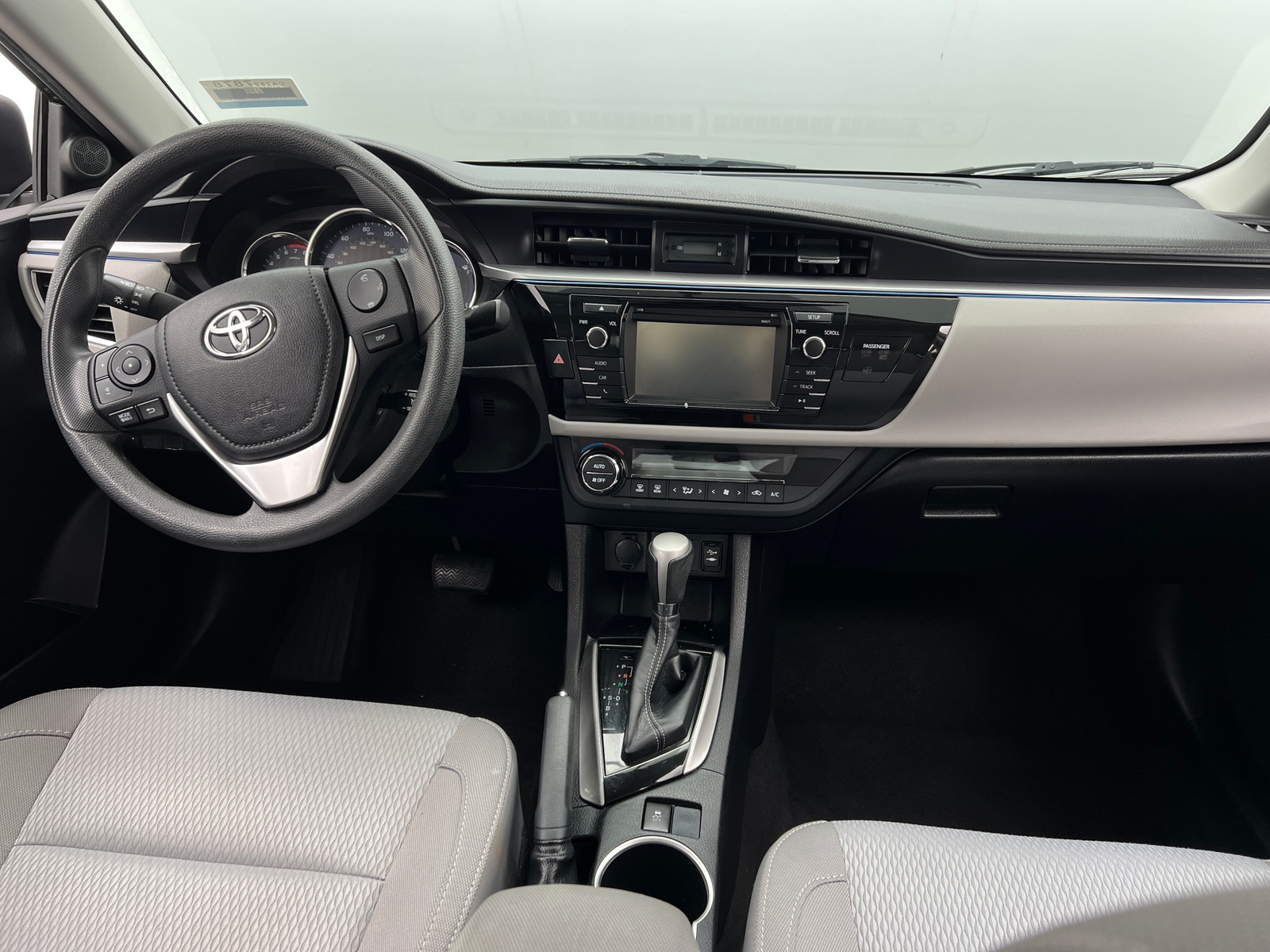 Thumbnail: 2016 Toyota Corolla - 3