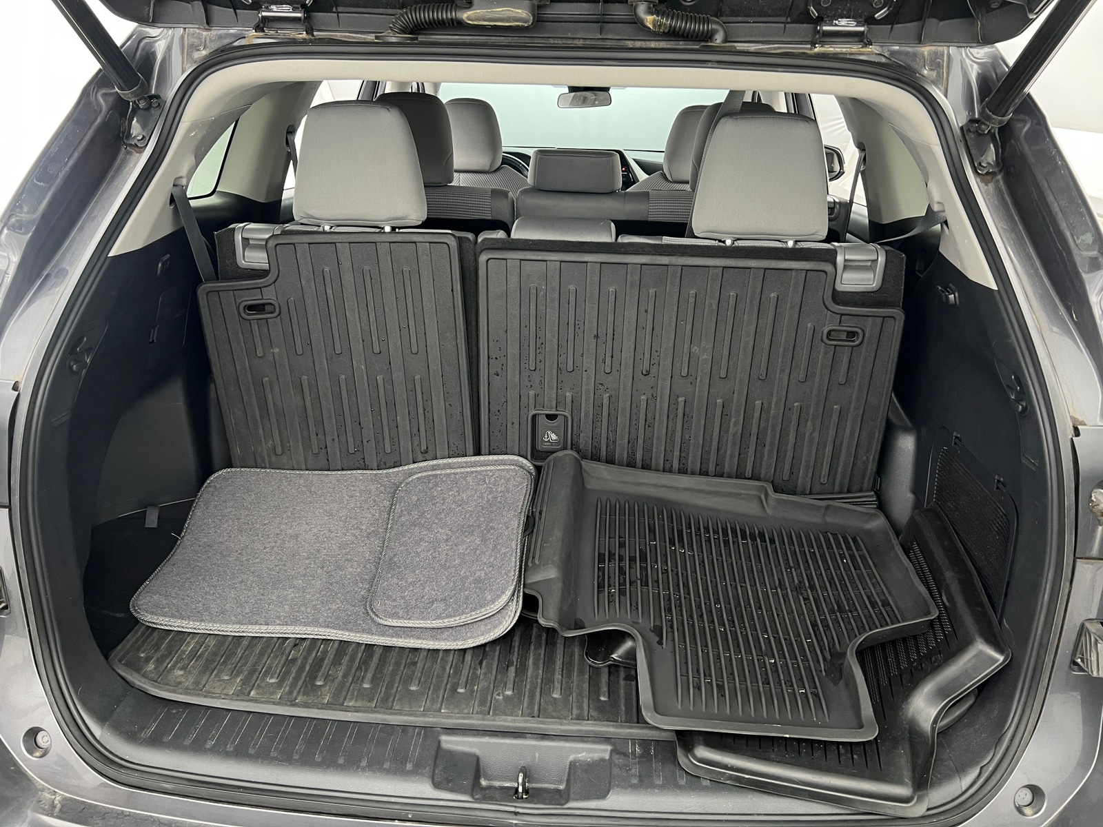 Thumbnail: 2021 Toyota Highlander - 7