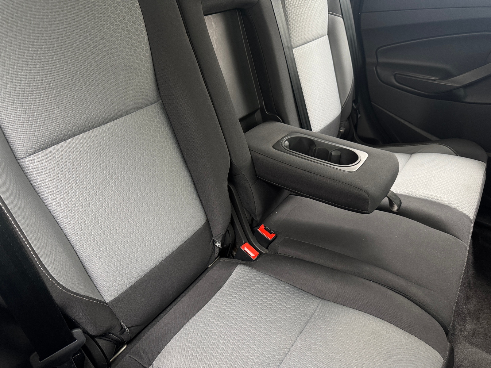 Thumbnail: 2018 Ford Escape - 6