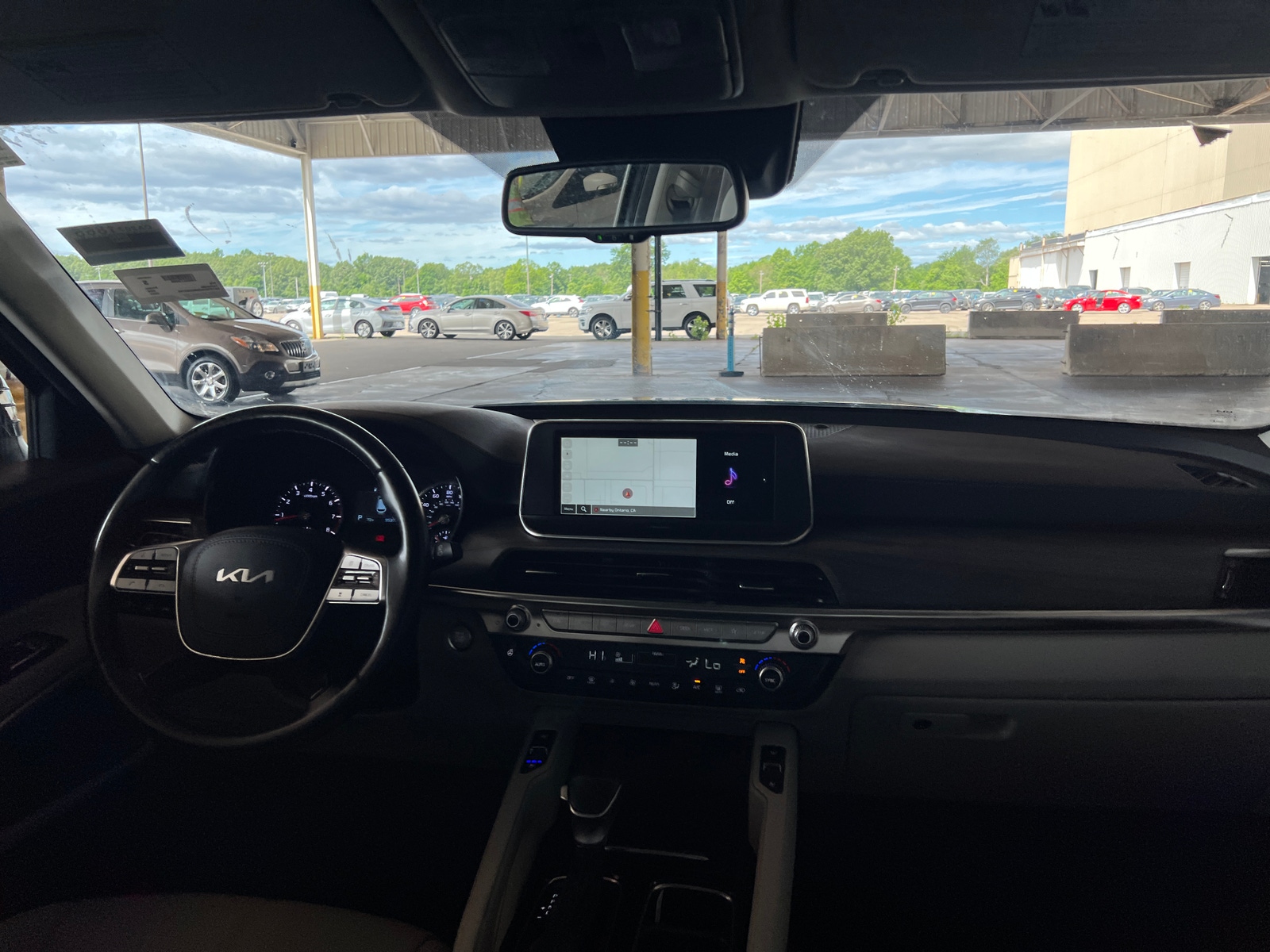 Thumbnail: 2022 Kia Telluride - 2