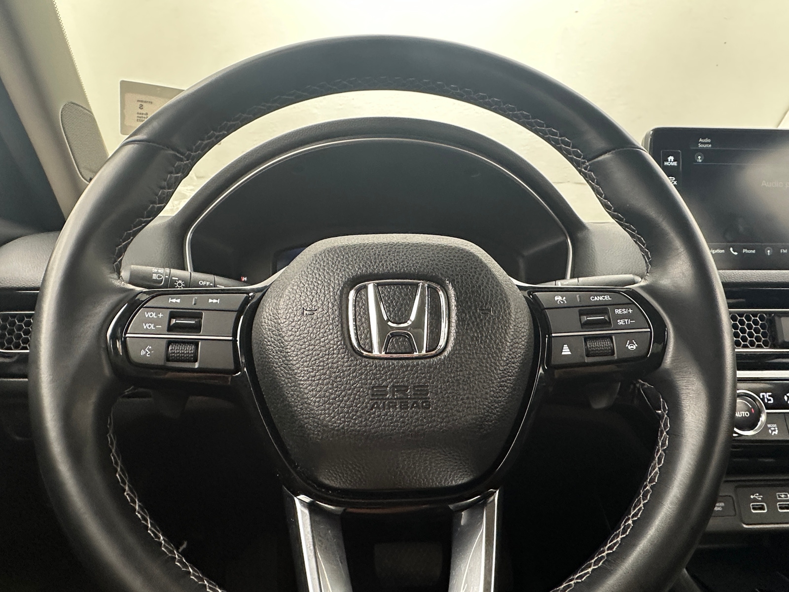 Thumbnail: 2023 Honda Civic - 4