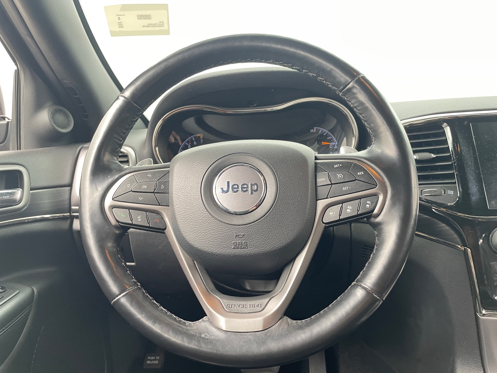 Thumbnail: 2020 Jeep Grand Cherokee - 4