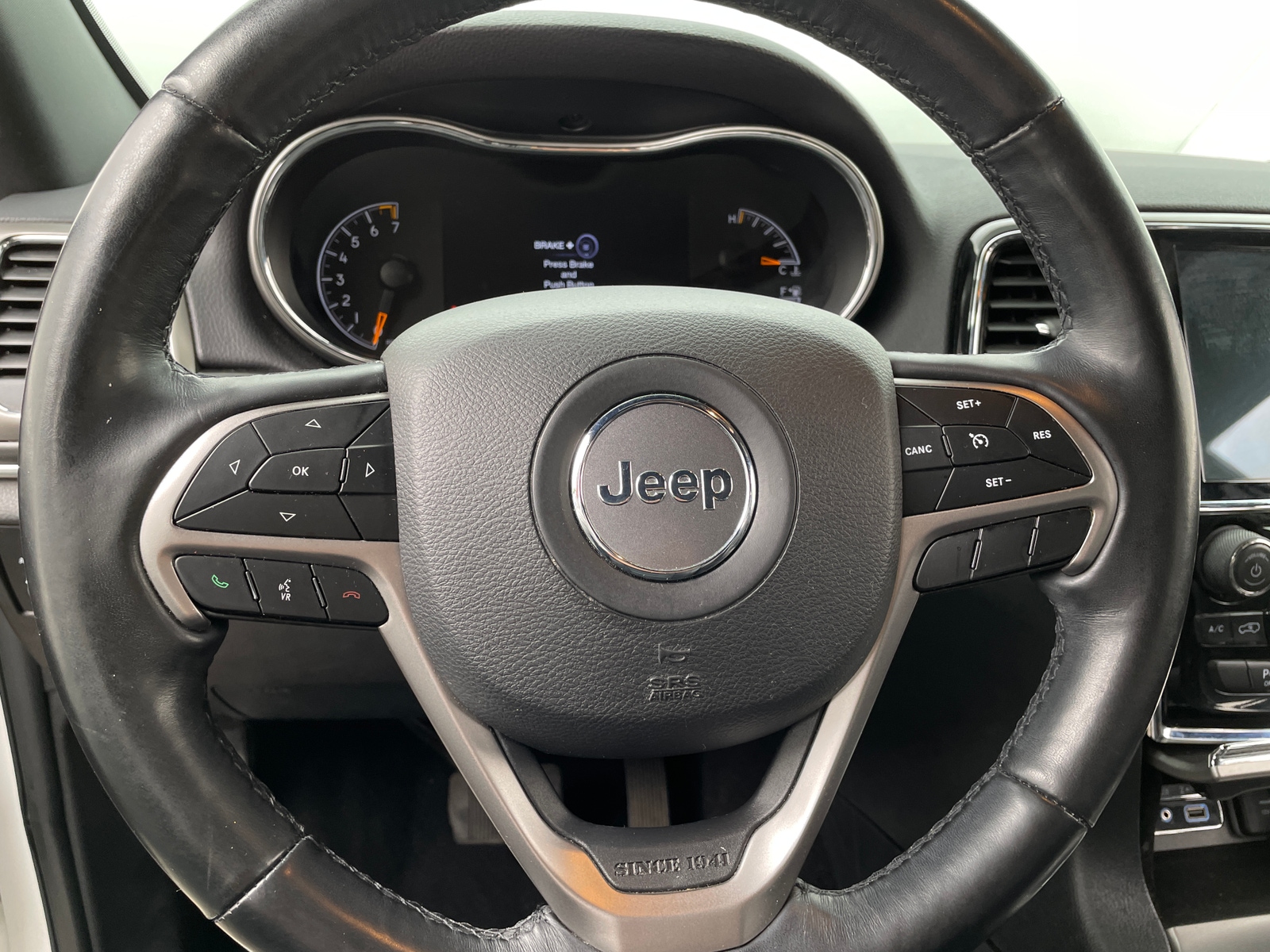 Thumbnail: 2019 Jeep Grand Cherokee - 4