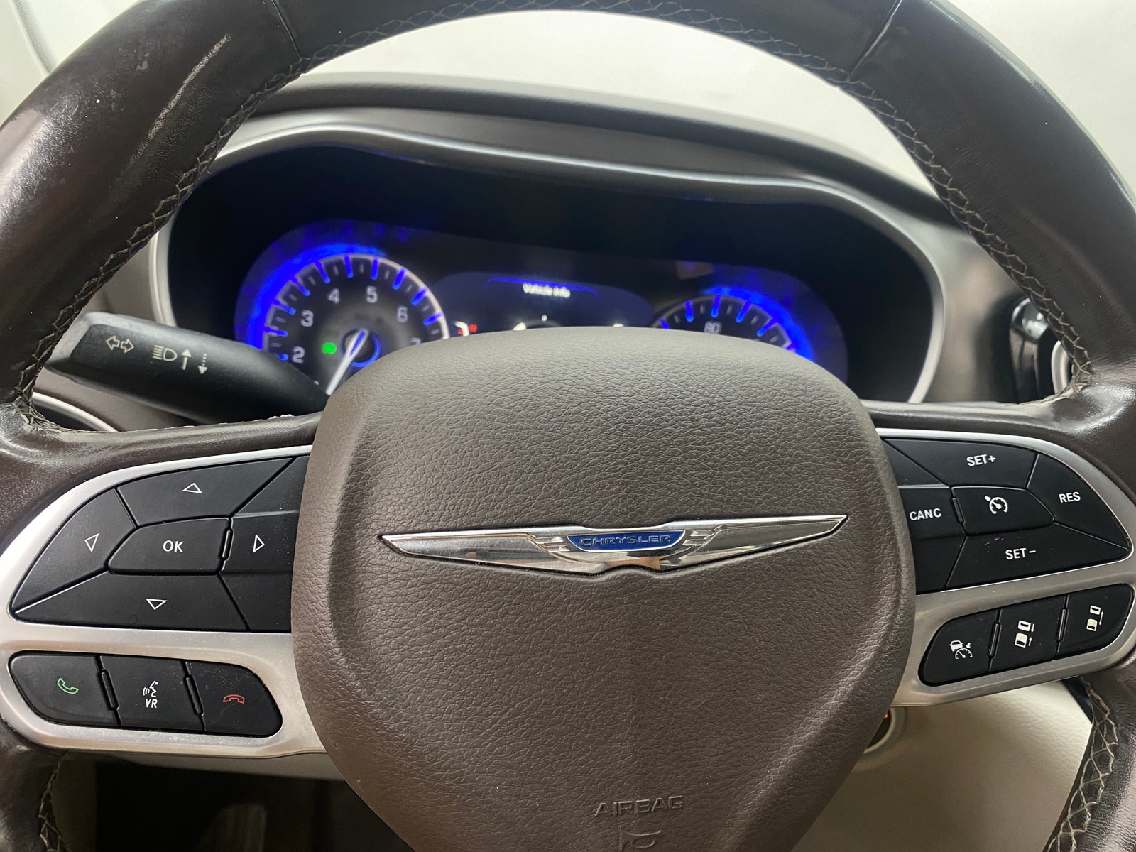 Thumbnail: 2019 Chrysler Pacifica - 4