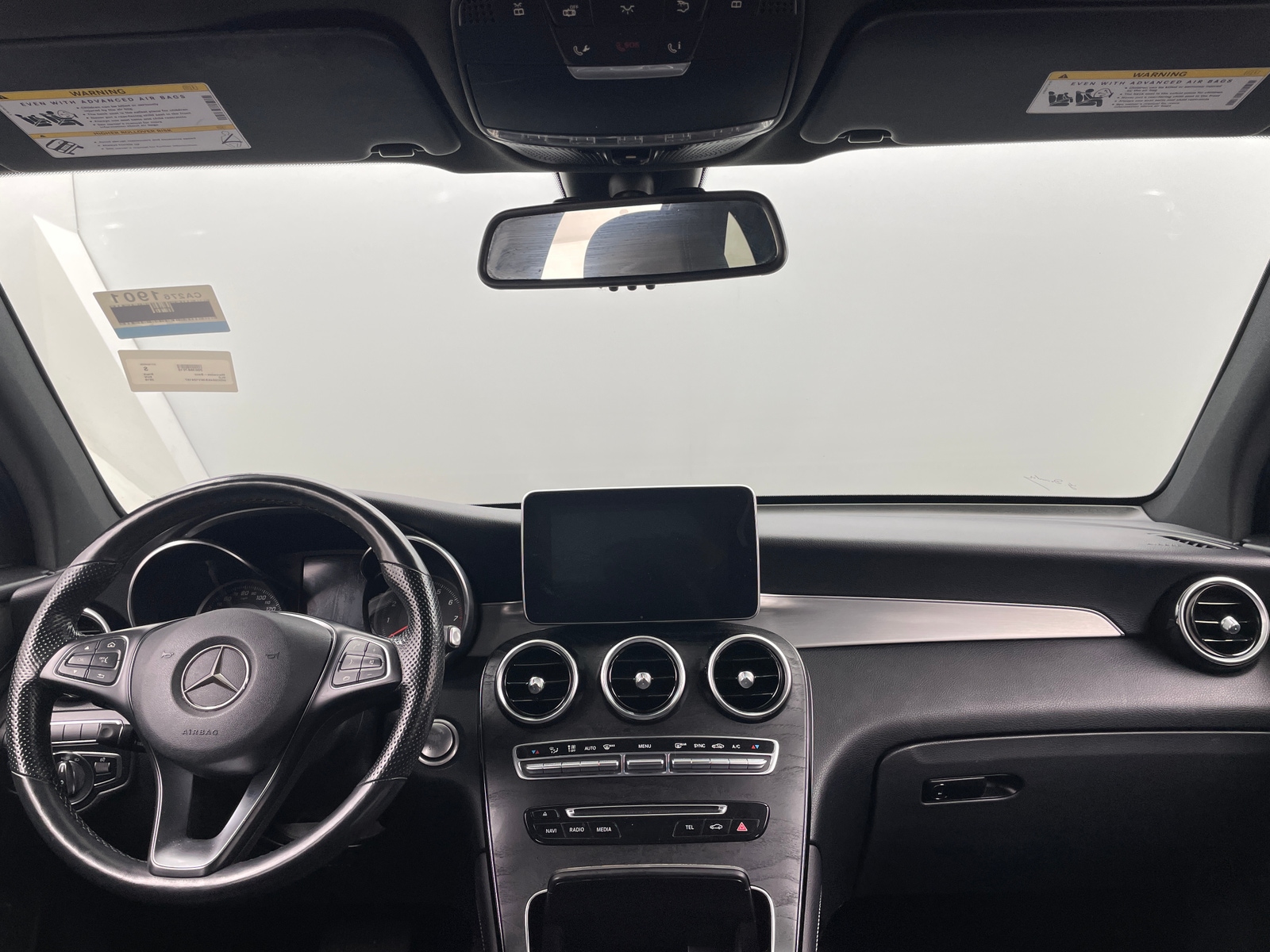 Thumbnail: 2019 Mercedes-Benz GLC - 2