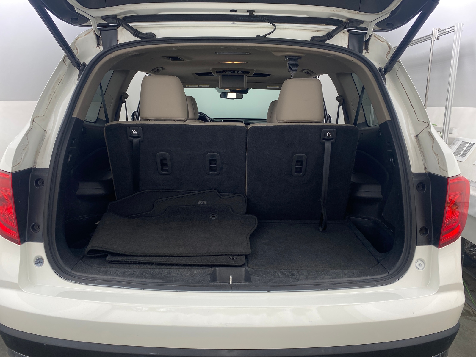Thumbnail: 2017 Honda Pilot - 6