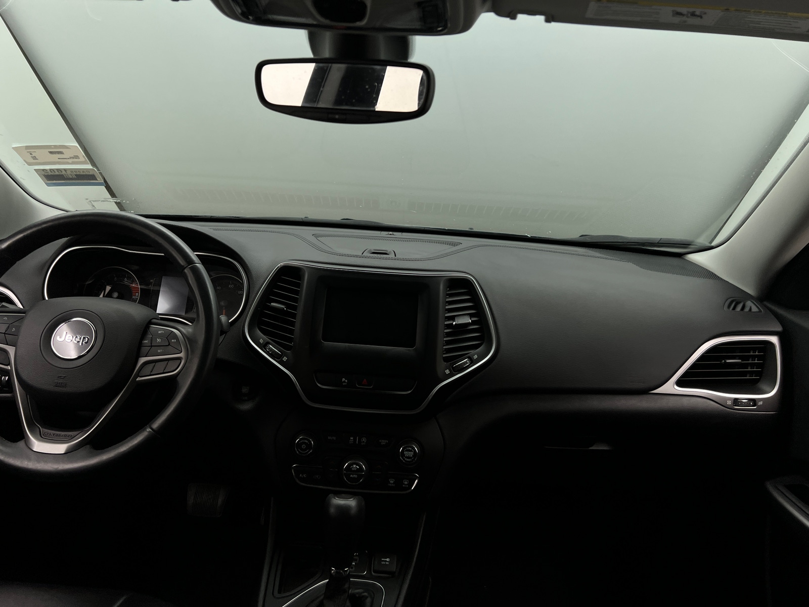 Thumbnail: 2020 Jeep Cherokee - 2