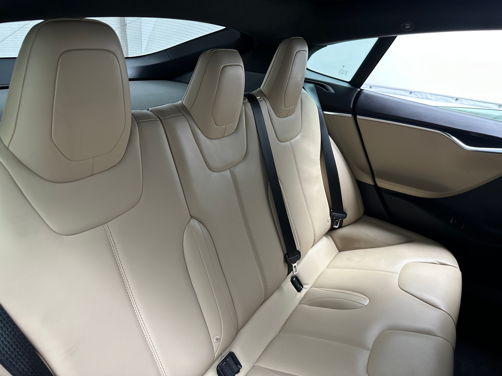 Thumbnail: 2016 Tesla Model S - 5