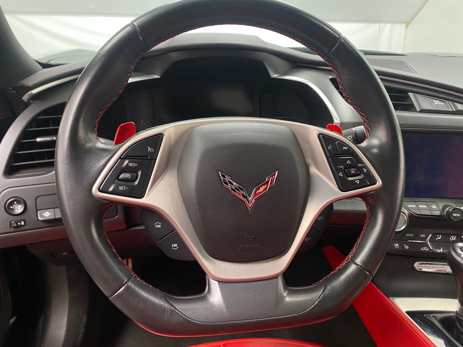 Thumbnail: 2017 Chevrolet Corvette - 3