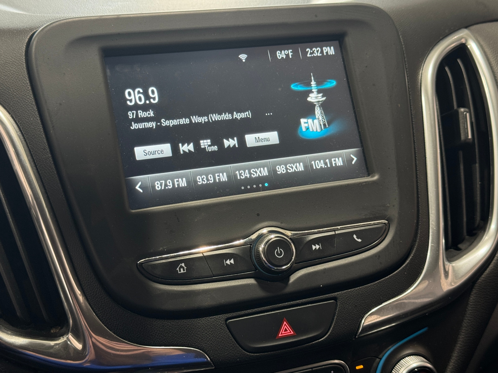 Thumbnail: 2018 Chevrolet Equinox - 4