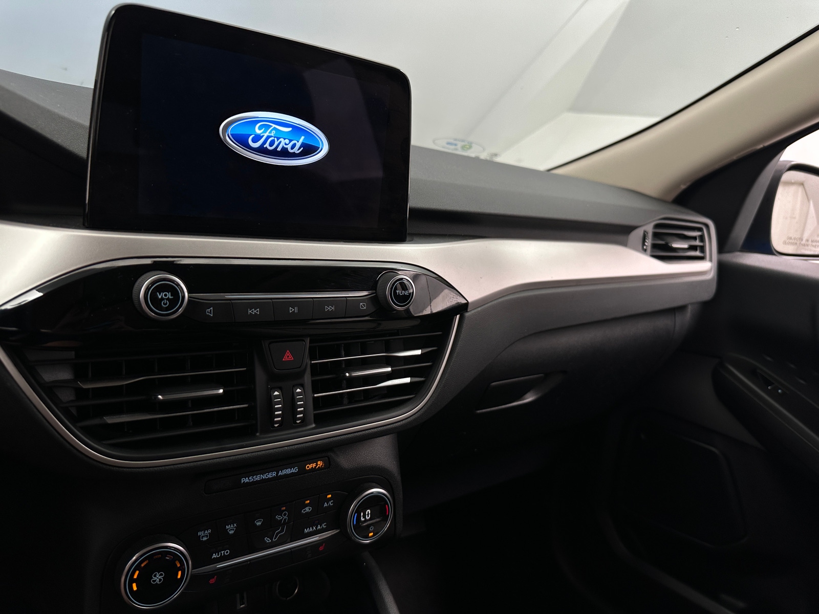 Thumbnail: 2020 Ford Escape - 4