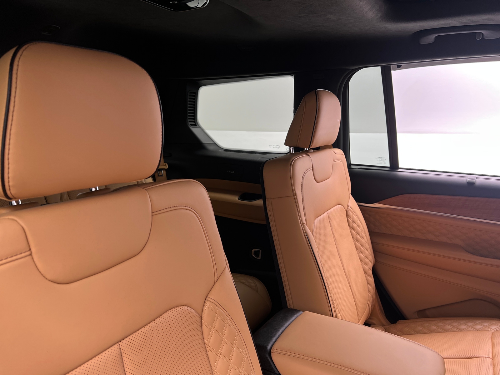 Thumbnail: 2023 Jeep Grand Cherokee L - 5