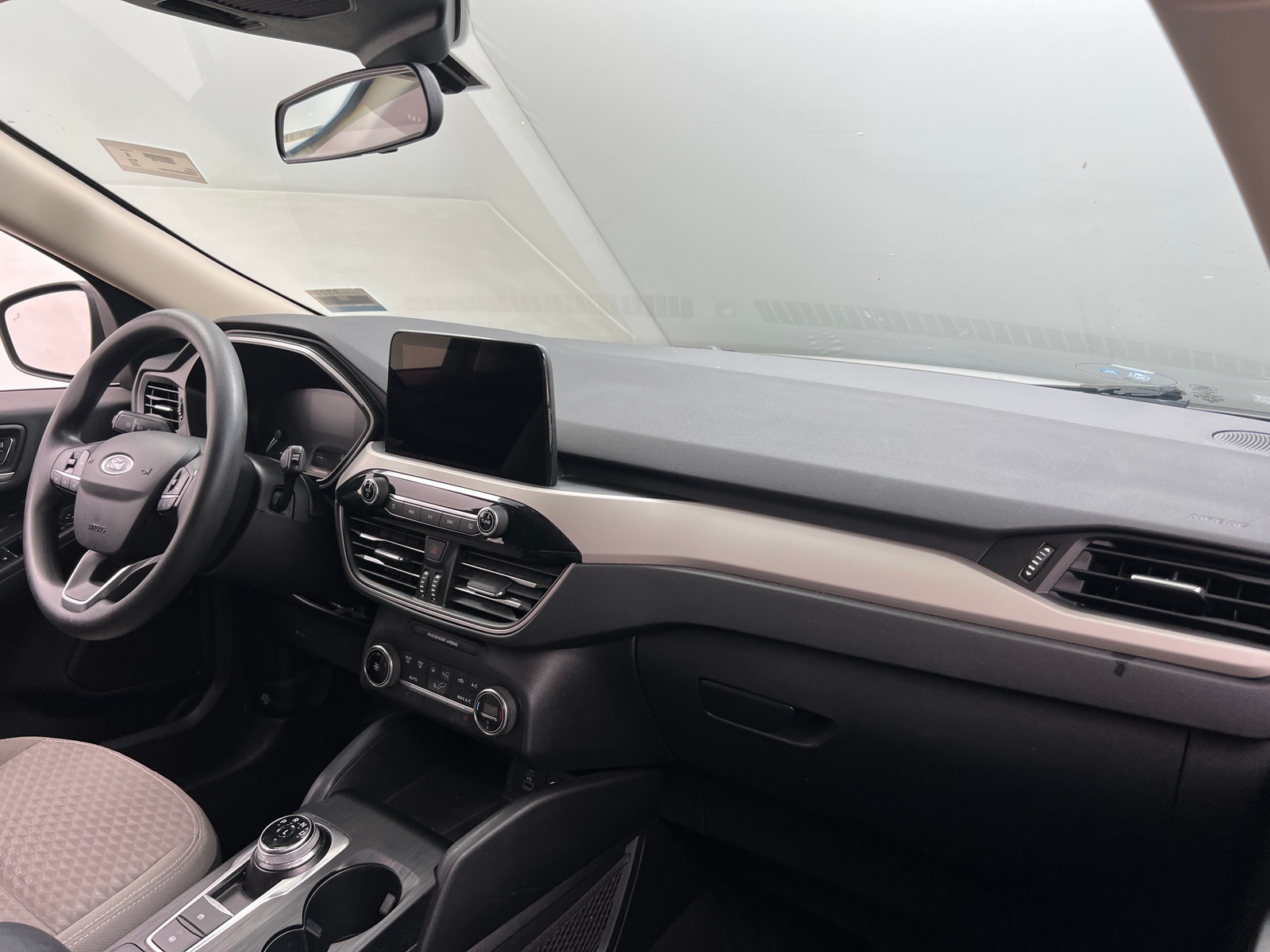 Thumbnail: 2020 Ford Escape - 3