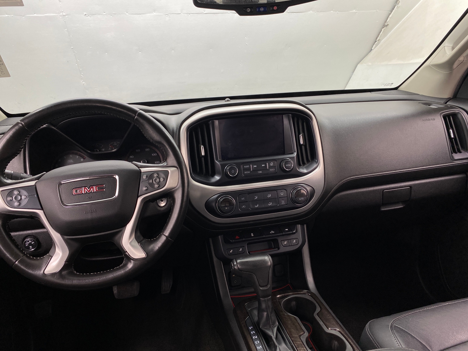 Thumbnail: 2016 GMC Canyon - 2
