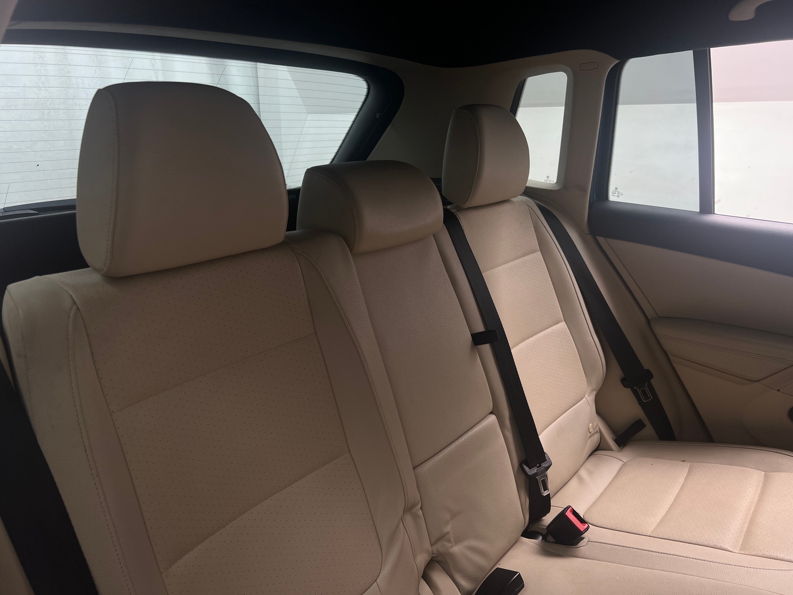 Thumbnail: 2017 Volkswagen Tiguan - 6