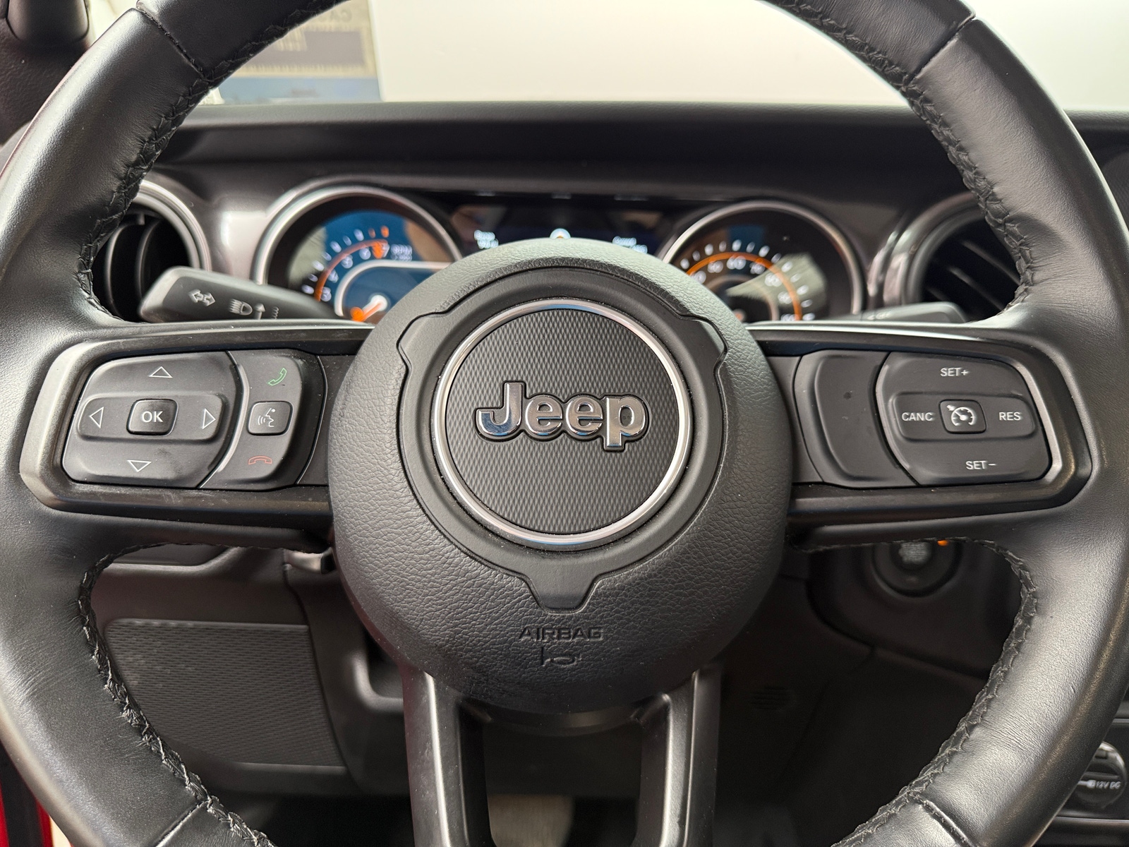 Thumbnail: 2022 Jeep Gladiator - 5