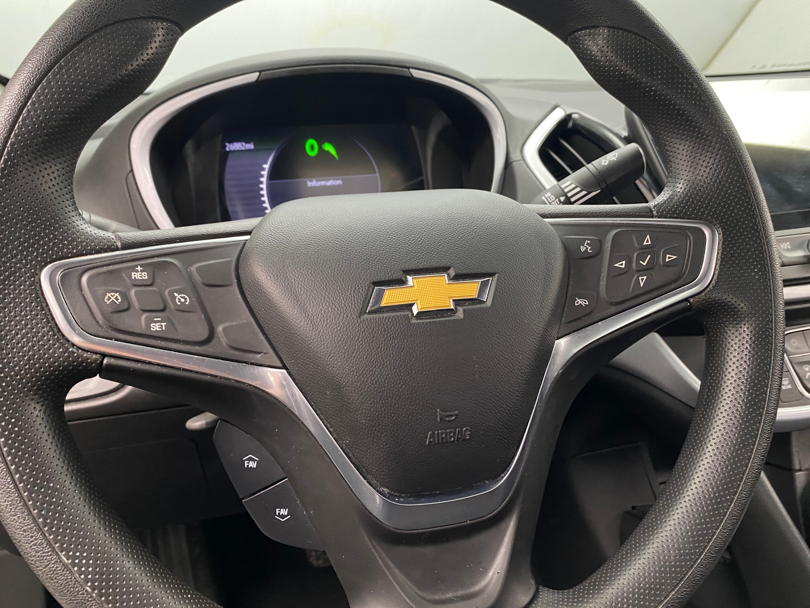 Thumbnail: 2019 Chevrolet Volt - 5