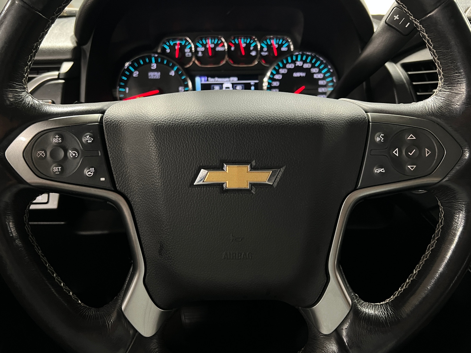 Thumbnail: 2018 Chevrolet Tahoe - 4